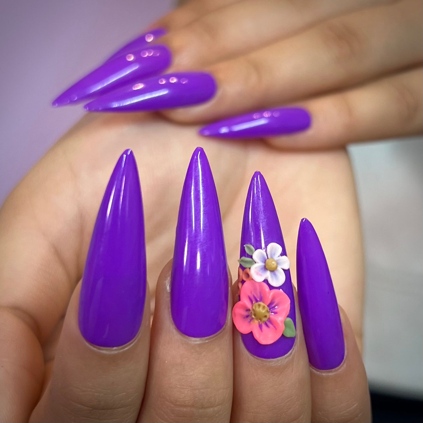 NAIL TIPS - Nails in a Box